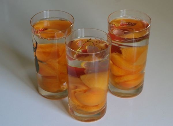 Отравление абрикосовым компотом