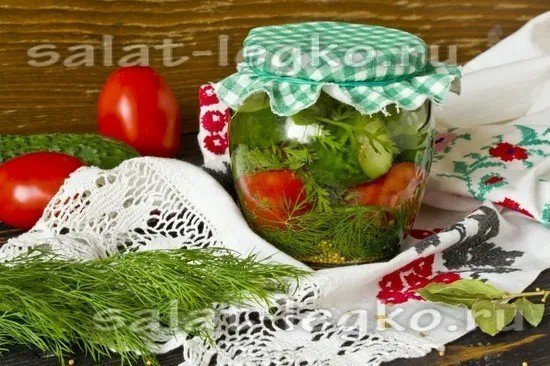 Салат из огурцов и помидоров на зиму