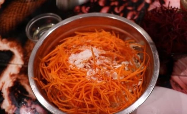 Щи с морковью по корейски